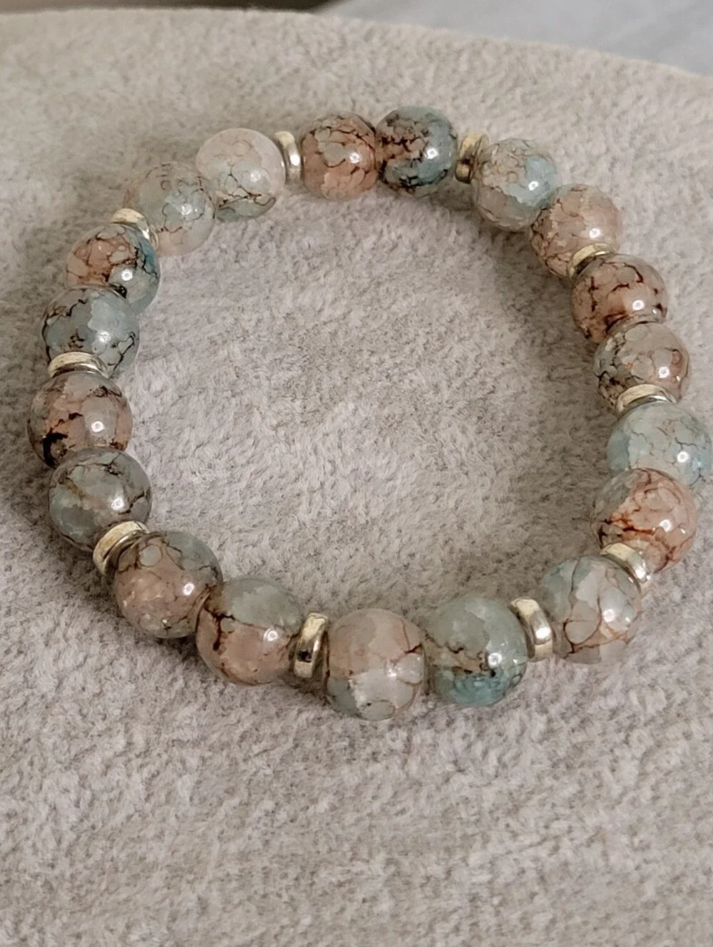 Smooth Round Dragon Vein Agate Stretch Bracelet – Aqua & Tan Gemstone Beads